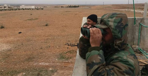 Fuerzas sirias retoman un campo de petróleo en Al Raqqa Fuerzas sirias retoman un campo de petróleo en Al Raqqa